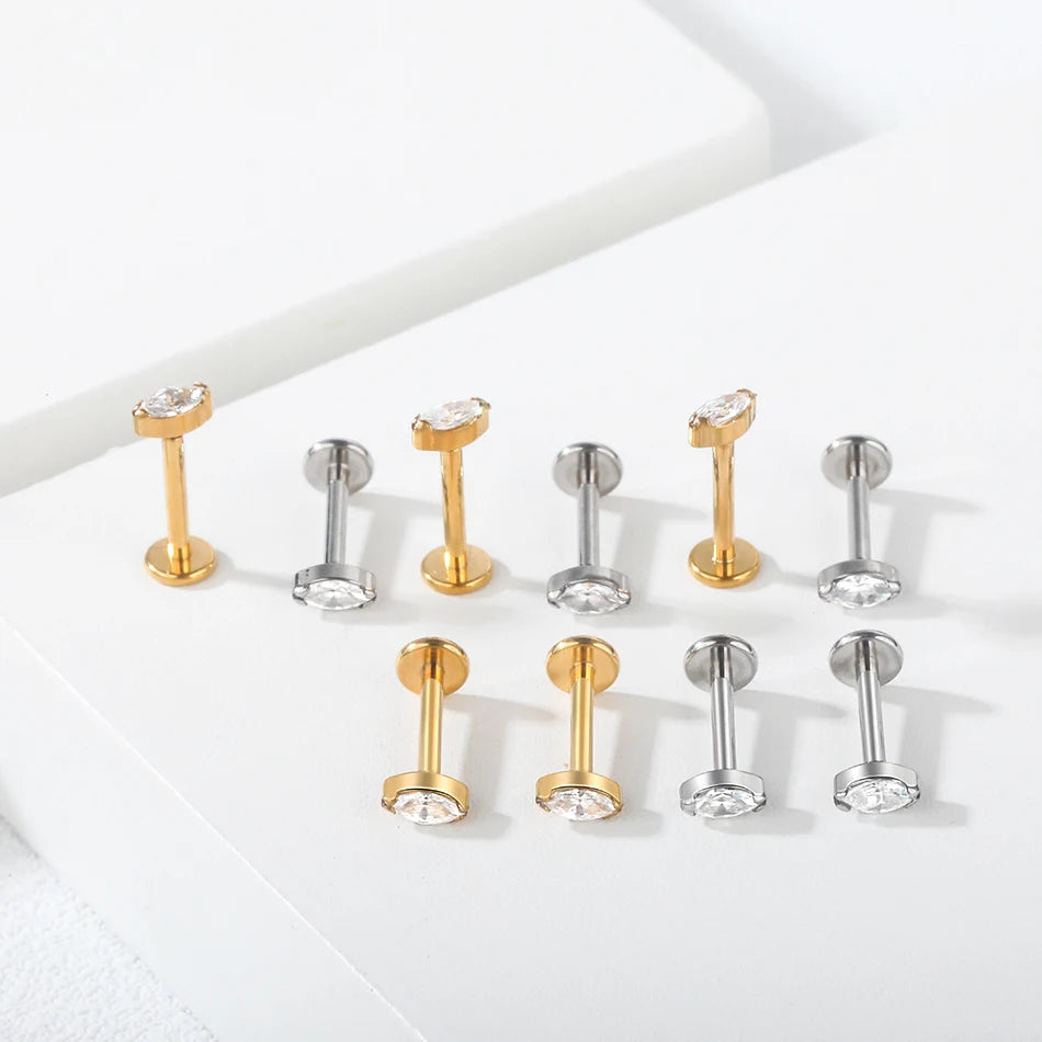 1Pc Titanium Ear Cartilage Stud Earrings for Women Internal Thread Zircon Flower Ear Lobe Tragus Helix Lip Rings Jewelry 16G