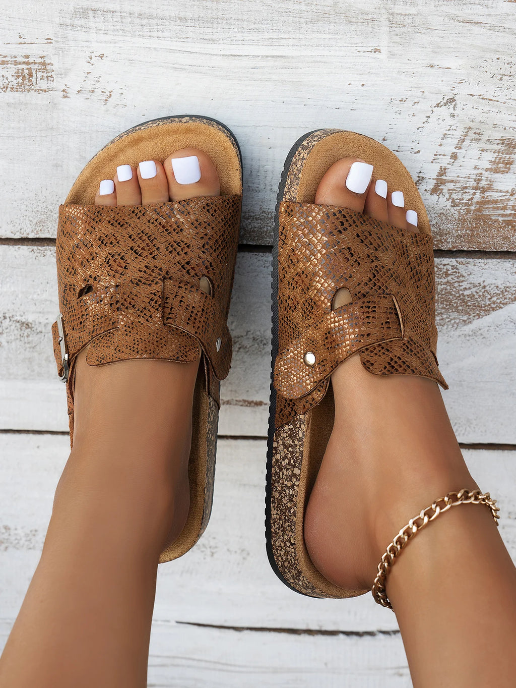 Women's Casual Retro Animal Snake Print Slippers Sandals - Stylish Buckle Single Strap Design, Non-Slip Pvc Sole, Comfortable Pu Upper, Suitable for Casual Beach Indoor and Outdoor Wear, Spring and Summer Women's Shoes