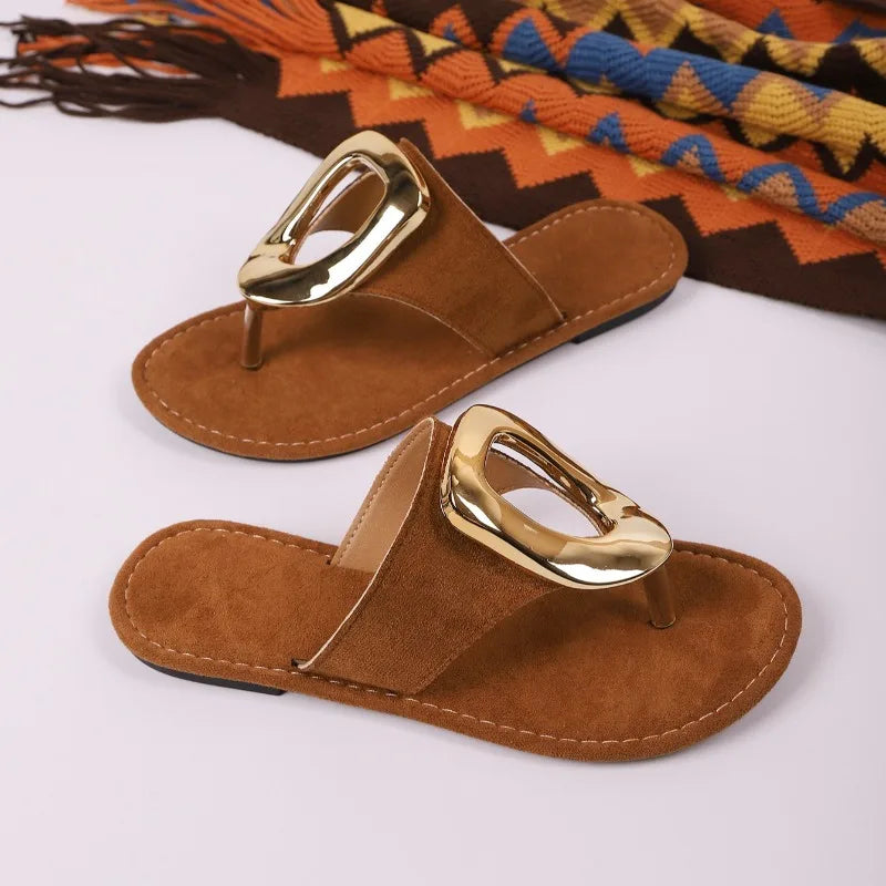 Plus Size Casual Herringbone Sandals Women 2026 New Metal Buckle Clip Toe Beach Flat Slippers