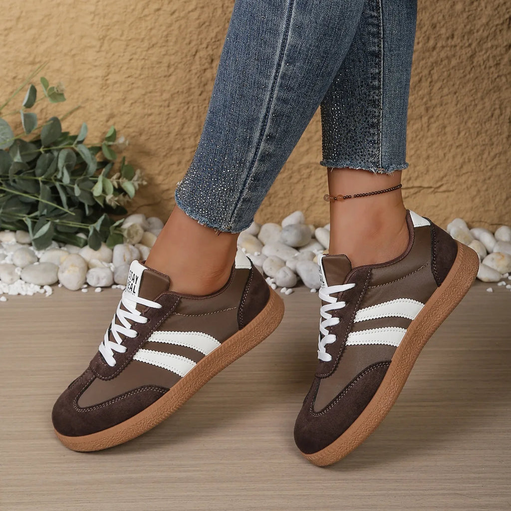2026 New Designer Sneakers for Women Casual Patchwork Leather Sneakers Women Outdoor Casual Comfortable Ladies Shoe