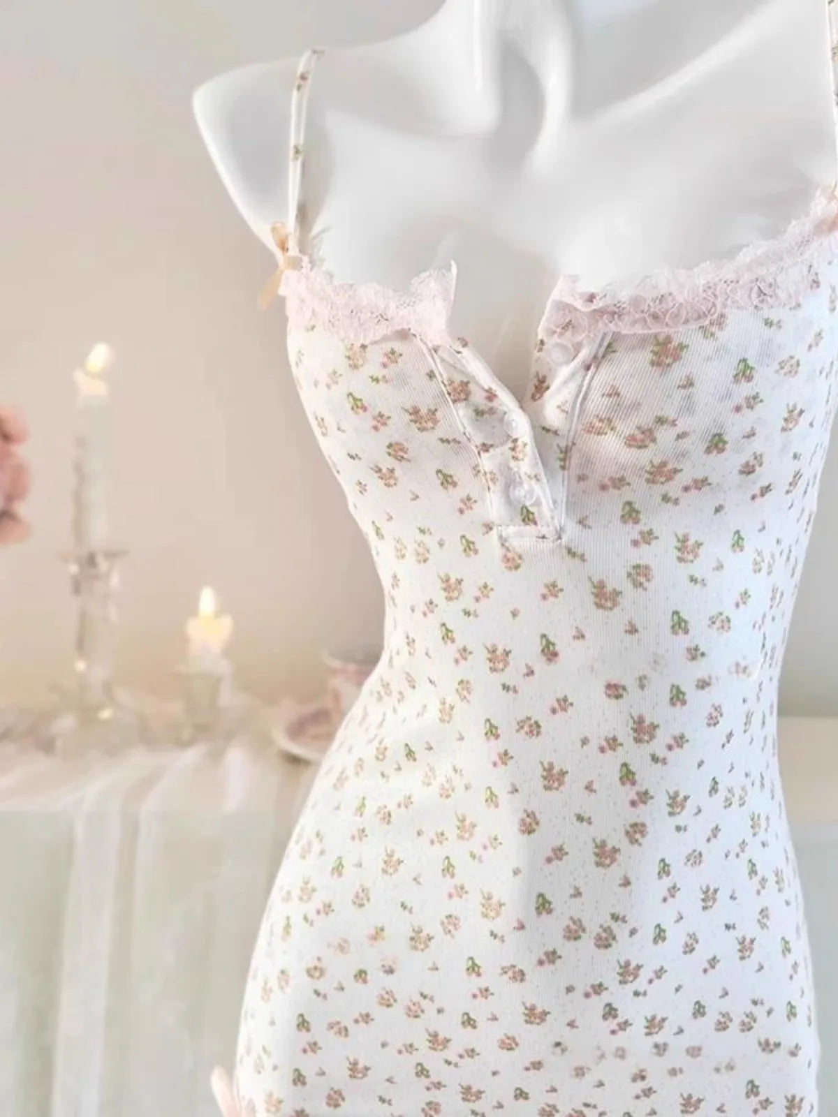 Sweet & Spicy Pure Desire Hip-Wrapped Slimming Slip Nightgown Sleep Dress with Chest Pad Small Floral Slim Fit Skirt