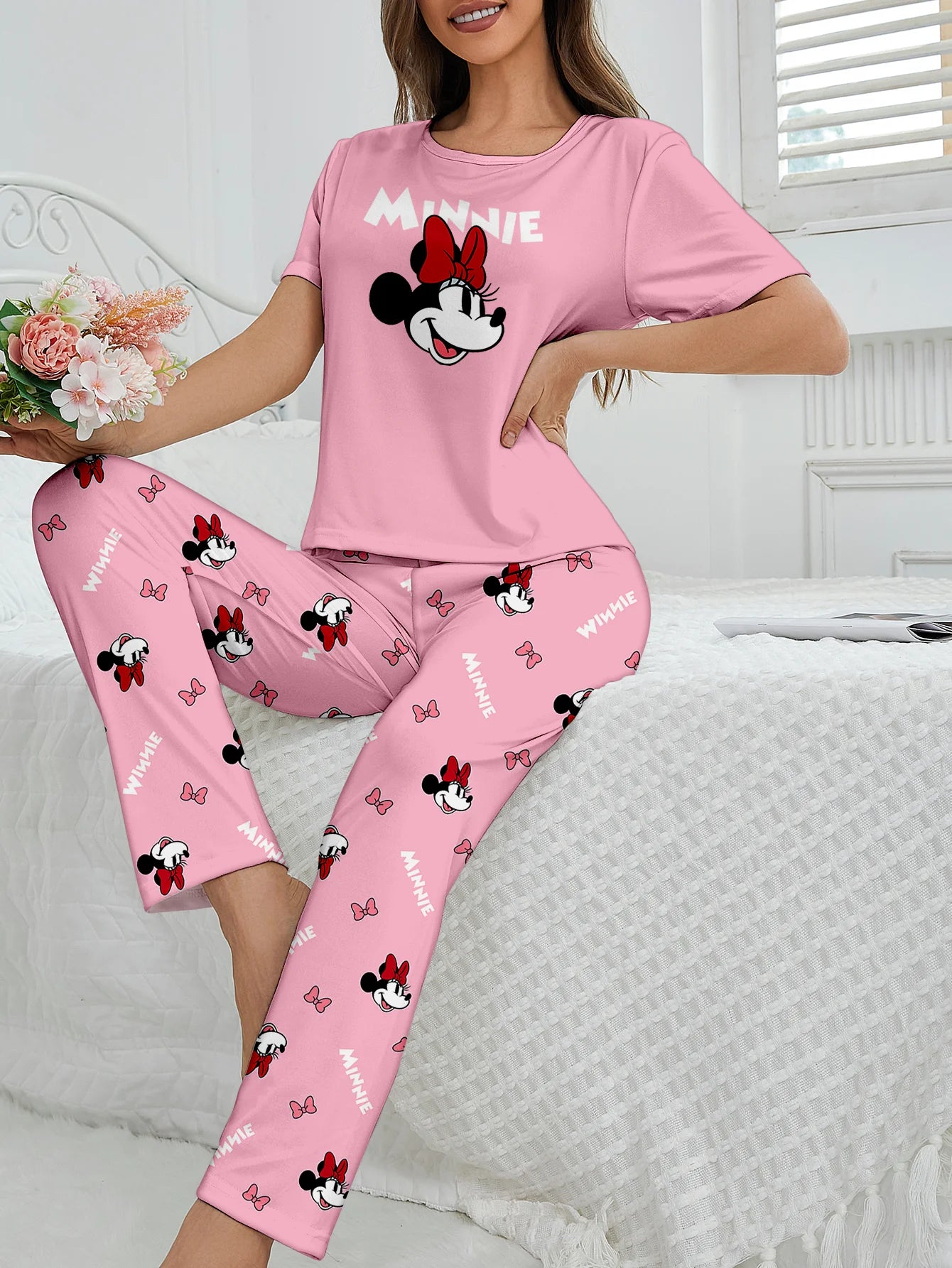 Women's 2-piece Disney Cute Bow Cartoon Pattern Short sleeved Top and Pants Nightwear Home Clothes