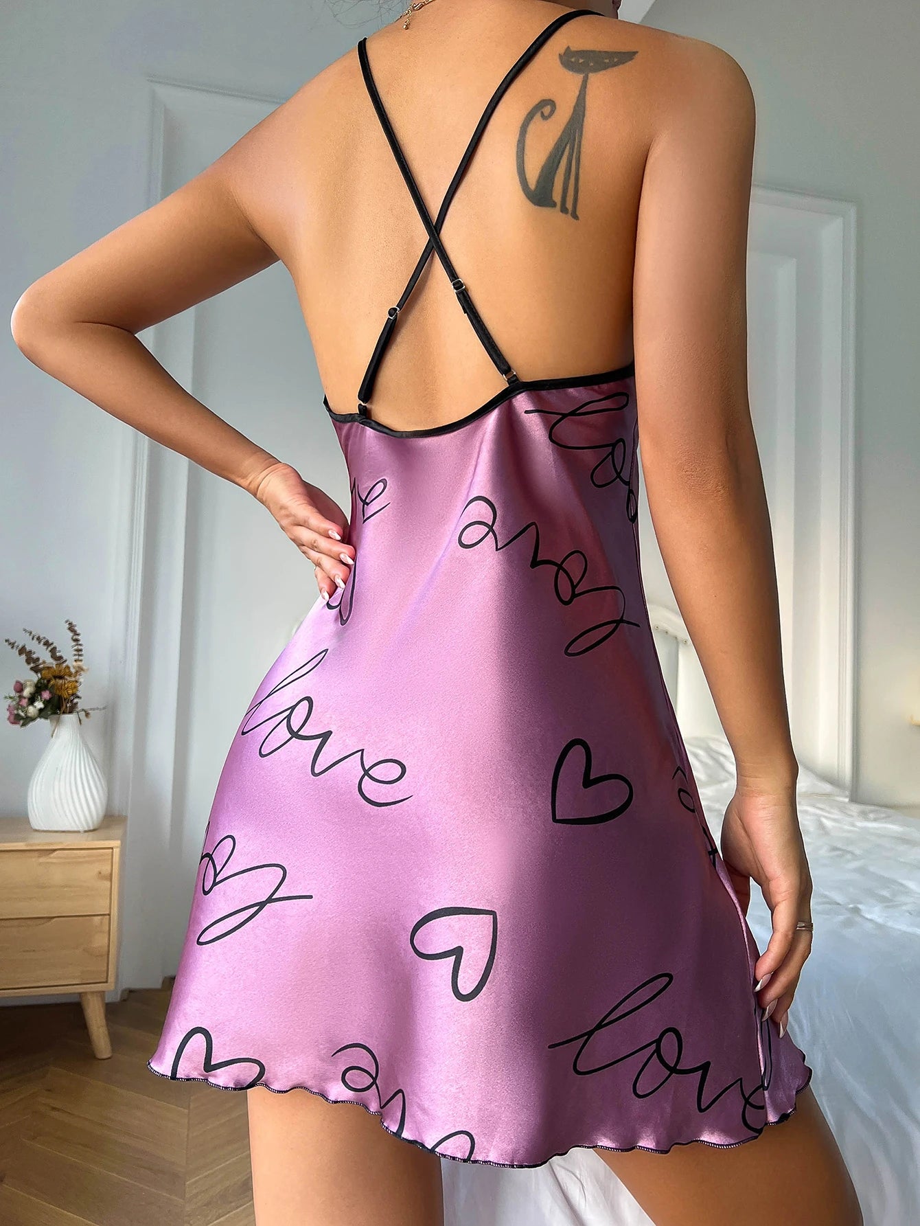 Women's Satin Nightdress, Heart & Floral Print Spaghetti Strap Sleep Dress, Casual Round Neck Sleepwear Slip