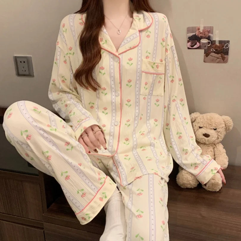 Spring and Autumn New Women's Fresh Flowers Long-Sleeved Pajamas Homewear Suit Leisure Pajamas Thin Section Homewear Pajamas Set