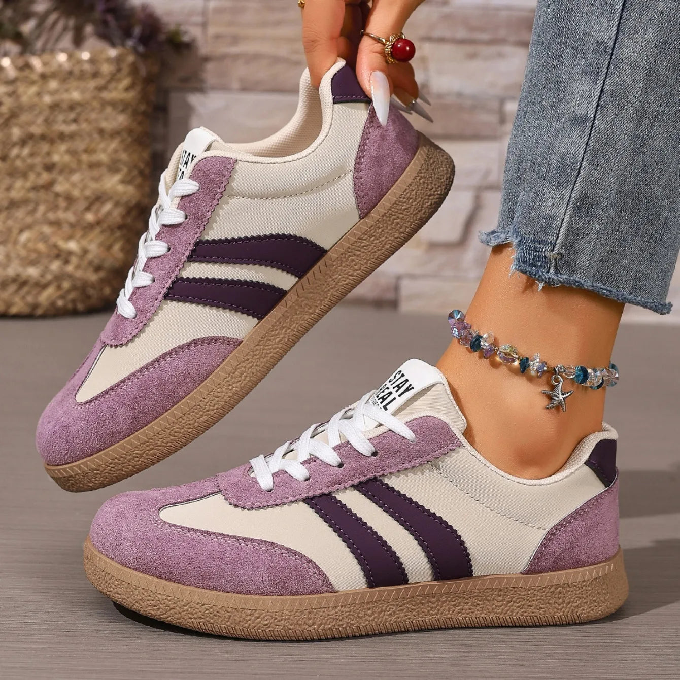 2026 New Designer Sneakers for Women Casual Patchwork Leather Sneakers Women Outdoor Casual Comfortable Ladies Shoe