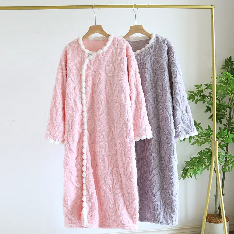 2026 New Autumn/Winter Women's Flannel Sleeping Skirt Long Sleeve Thickened Warm Long Style Loose Sleeper Robe Home Clothing