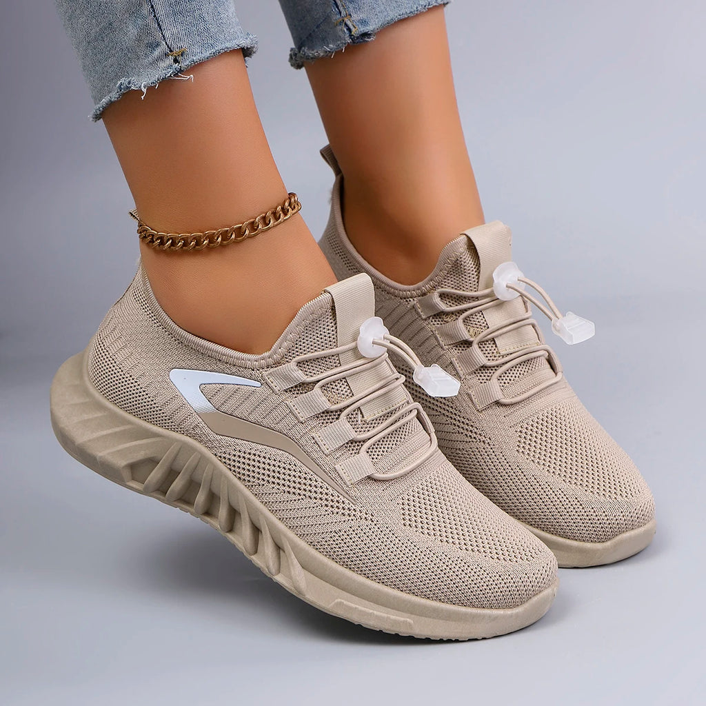 Spring and Autumn New Women's Casual Lace-Up Comfortable, Breathable, Lightweight and Wear-Resistant Sports Shoes