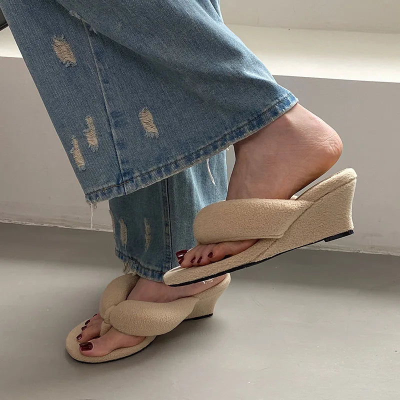 New Footwear Flock Women Wedges Slippers Flip flops Shoes Fashion Round Toe Ladies Wedges Slippers Shoes Female Sandals Slides