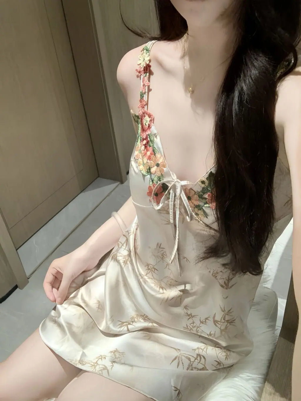 Women's Pajamas Comfortable Nightgown Strapless Nightgown Ice Silk Bra For Women Summer Chinese Floral Embroidery 2025 New