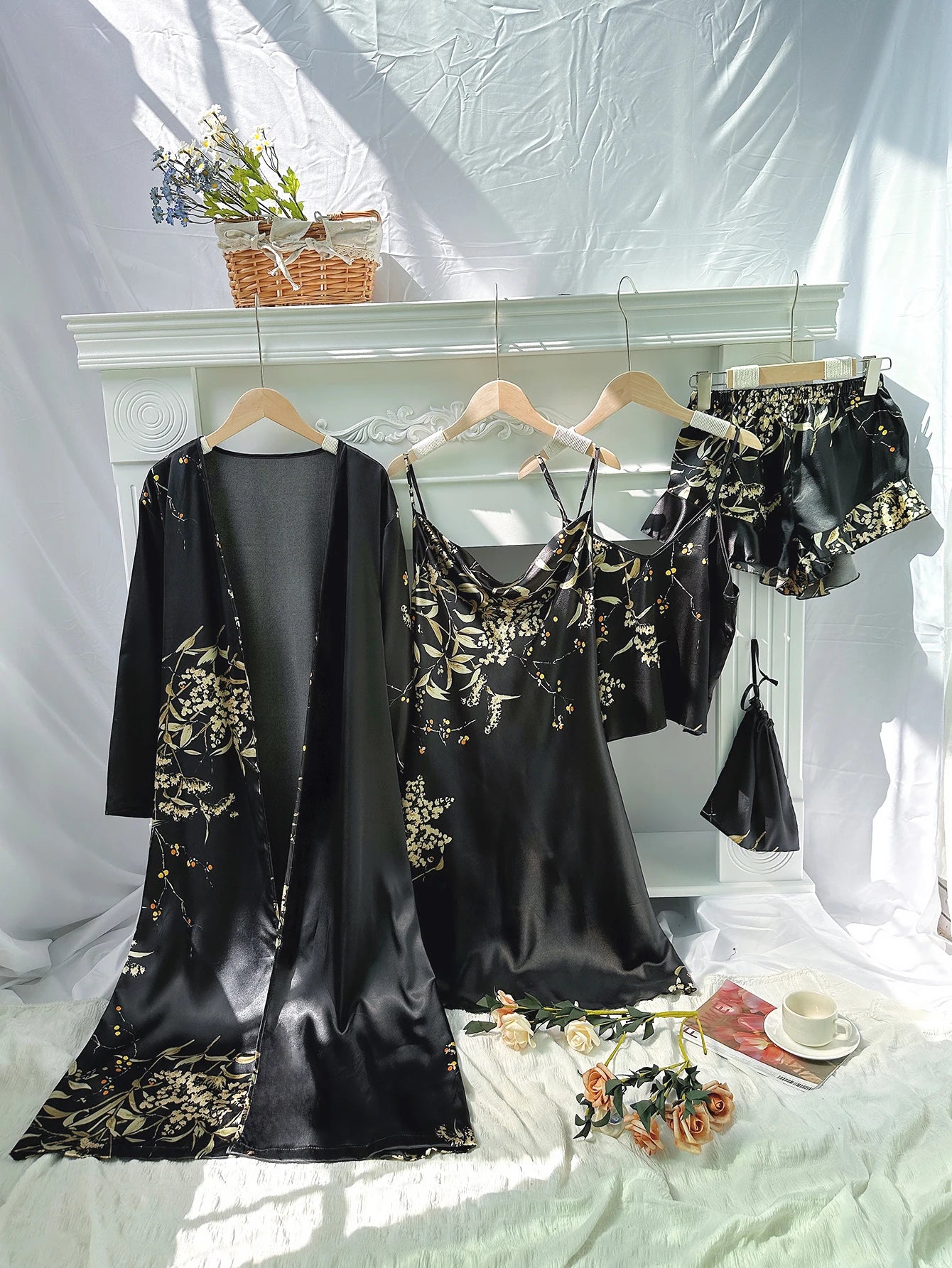 5pcs Floral Print Long Sleeve Robe Cami Dress Cami Top Ruffle Hem Shorts Simple Pajamas Sets for Women