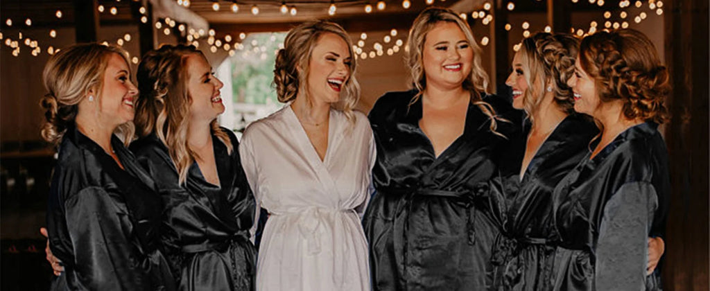 Women Silk Satin Short Night Robe Solid Kimono Robe Fashion Bath Robe Sexy Bathrobe Peignoir Femme Wedding Bride Bridesmaid Robe