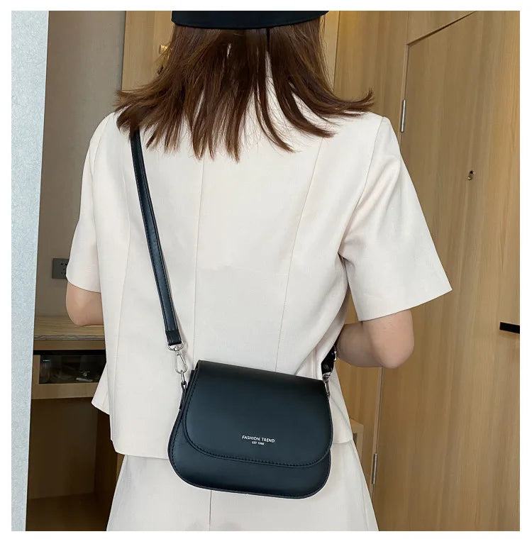 Trendy Saddle Shoulder Bag Women PU Leather Crossbody Bag Simple Solid Color Flap Messenger Bag Fashion Handbags Pouch