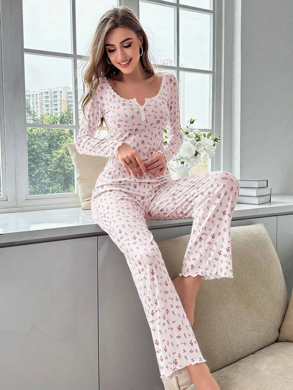 Women Sexy Floral Print Pajama Sets Soft Comfortable Long Sleeve Top and Pants Loungewear Sleepwear Two Piece Set Homewears