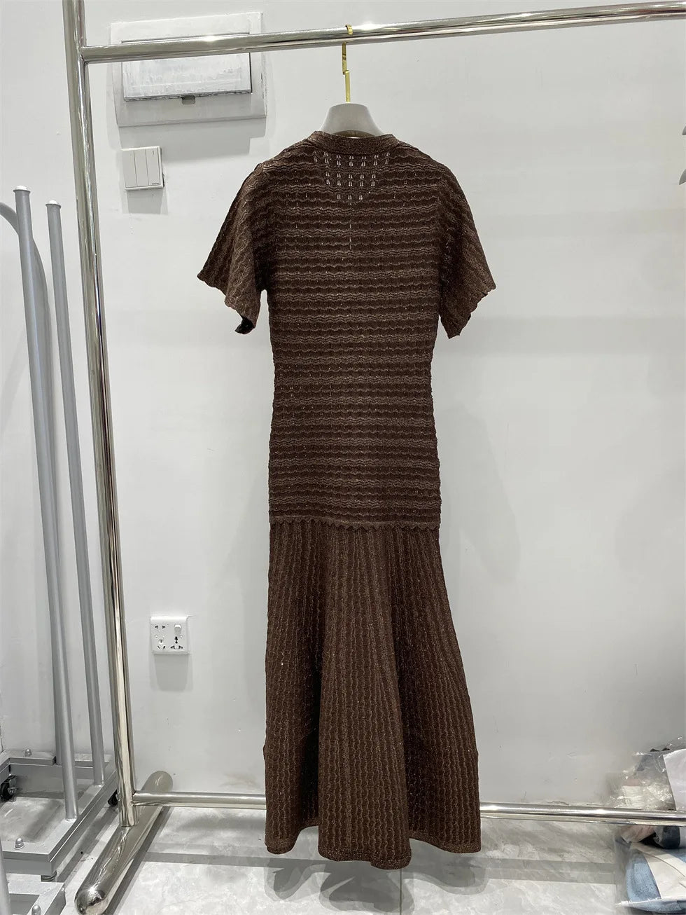 New summer single-breasted round neck knit crochet short-sleeved dress, high-quality and fashionable over-the-knee long skirt