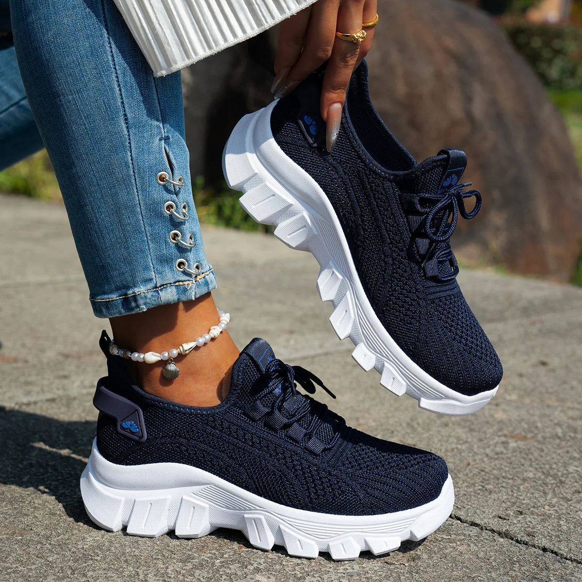 Women's 2025 Spring Knitted Shoes Lightweight Breathable Mom Shoes Plus Size Comfort Non-Slip Casual Flat Sole Slip-On