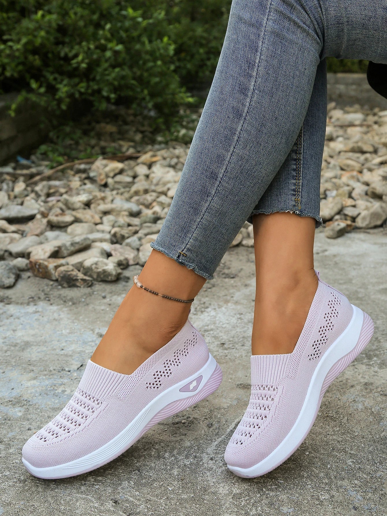 women's shoes summer 2026 lady wears crocs, casual sneaker which are light, comfortable and breathable
