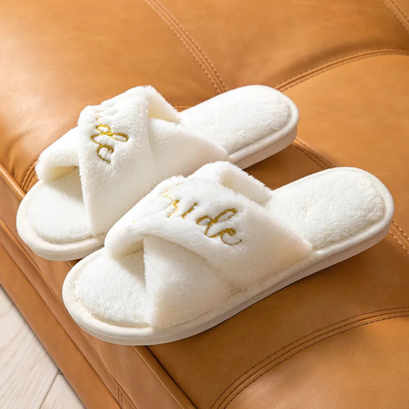 Fashion White Plush Home Slippers for Women Letter Print Cross Strap Fluffy Bridal Slippers Woman Comfort Non Slip Indoor Slides