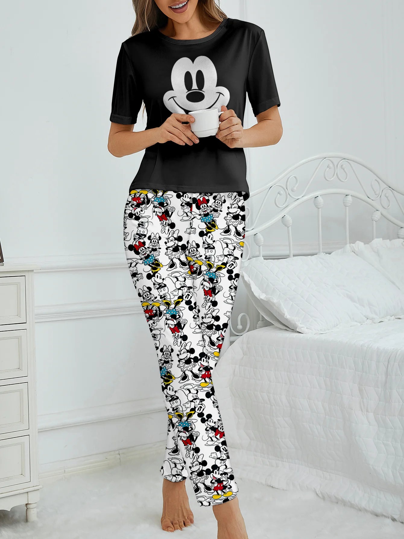 Women's 2-piece Disney Mickey Cute Cartoon Pattern Short sleeved Top and Pants Nightwear Home Clothes