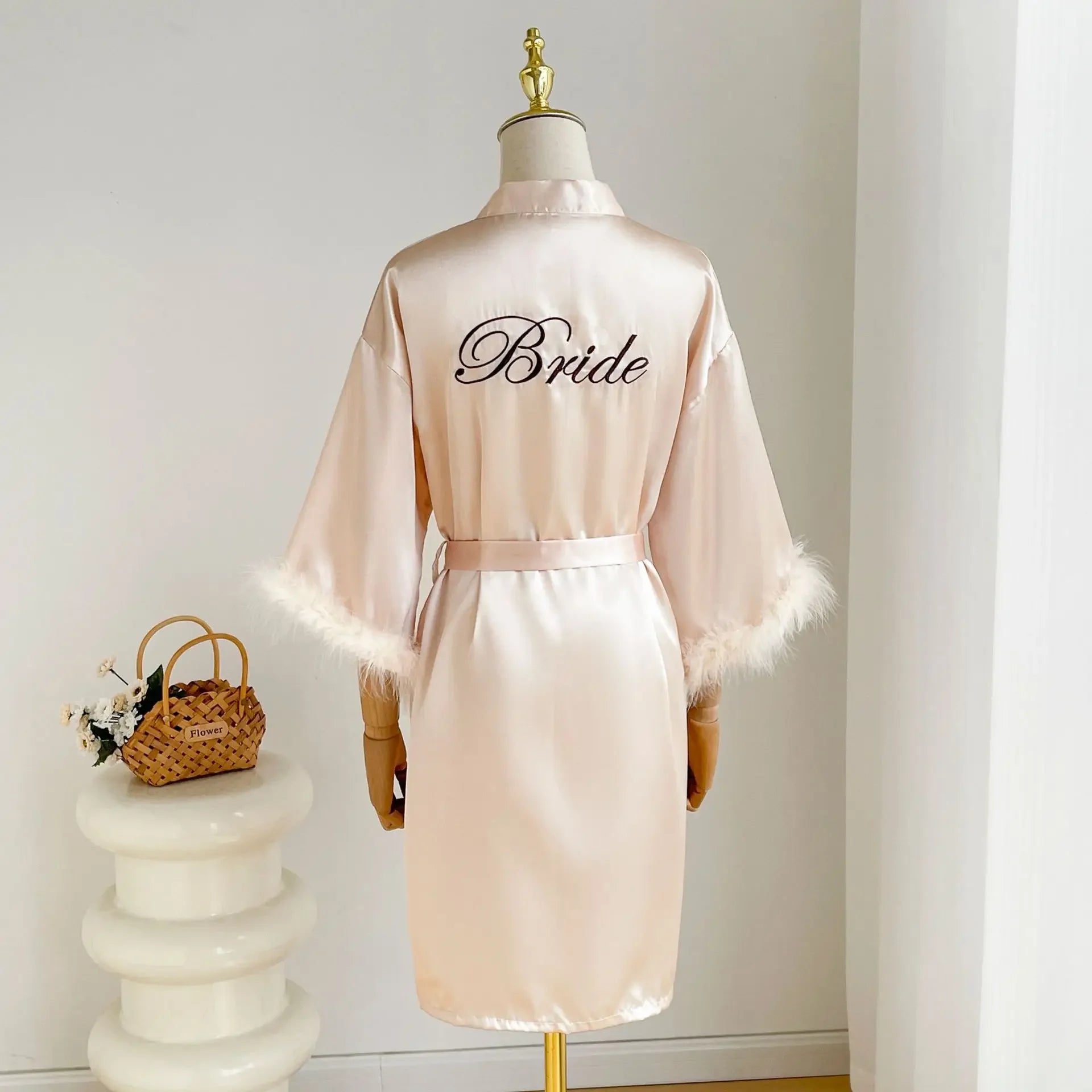 Wedding Bride Bridesmaid Robe Satin Kimono Intimate Lingerie Lady Sexy Feather Sleeve Bathrobe Nightgown Short Sleepwear Onesize