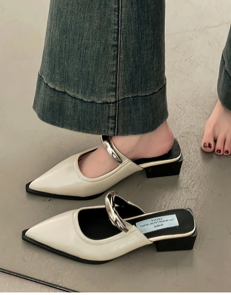 Summer Women Cover Toe Mules Slippers Fashion Metal Decoration Thick Heel Slide Shoes Comfort Street Style Footwear