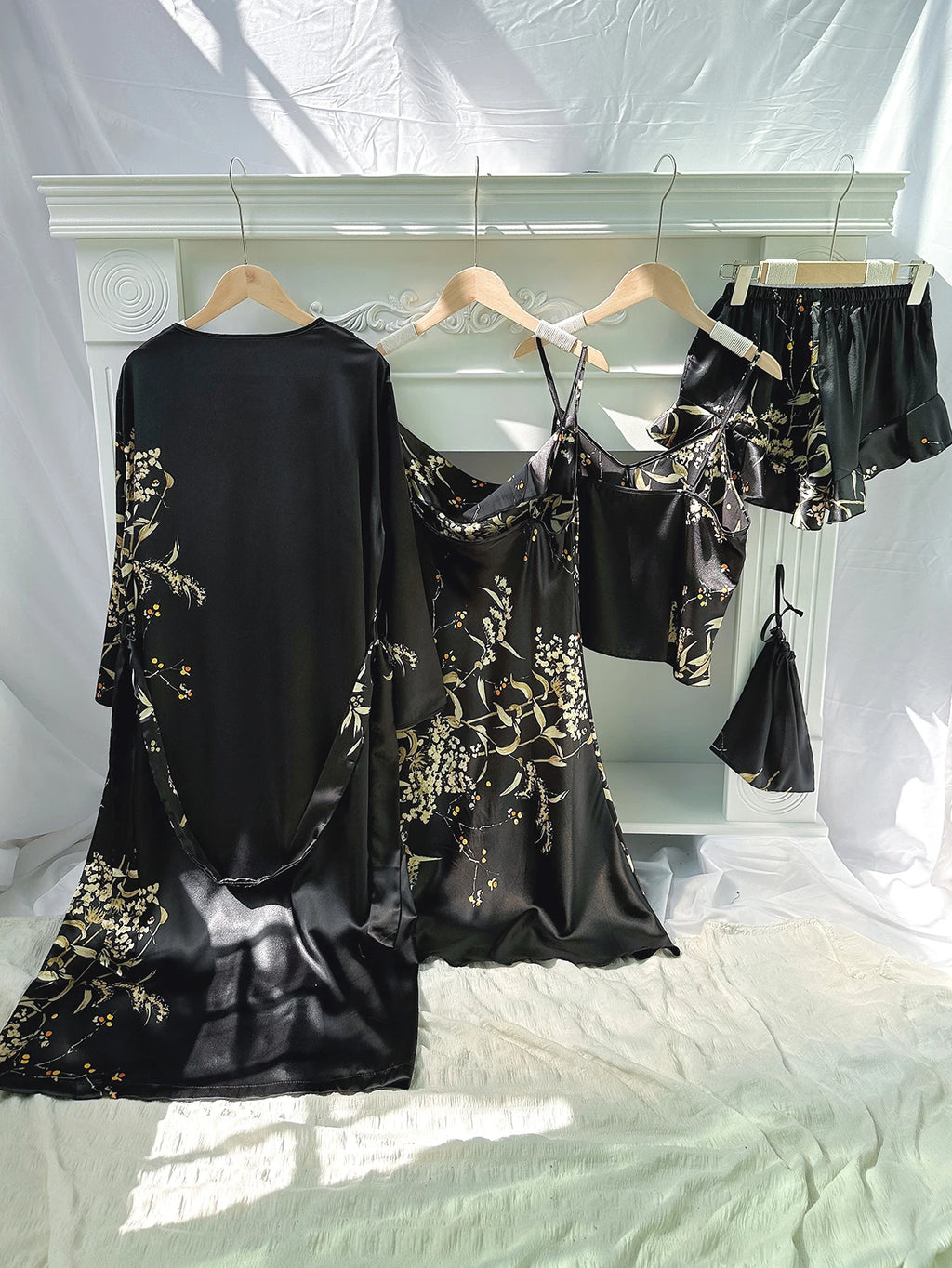 5pcs Floral Print Long Sleeve Robe Cami Dress Cami Top Ruffle Hem Shorts Simple Pajamas Sets for Women
