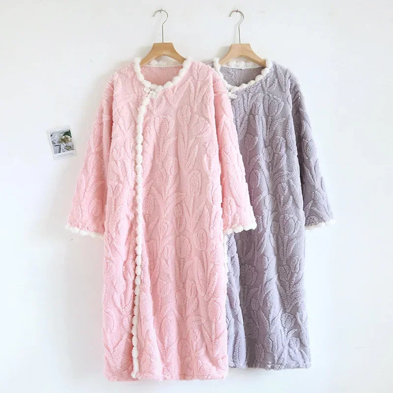 2026 New Autumn/Winter Women's Flannel Sleeping Skirt Long Sleeve Thickened Warm Long Style Loose Sleeper Robe Home Clothing