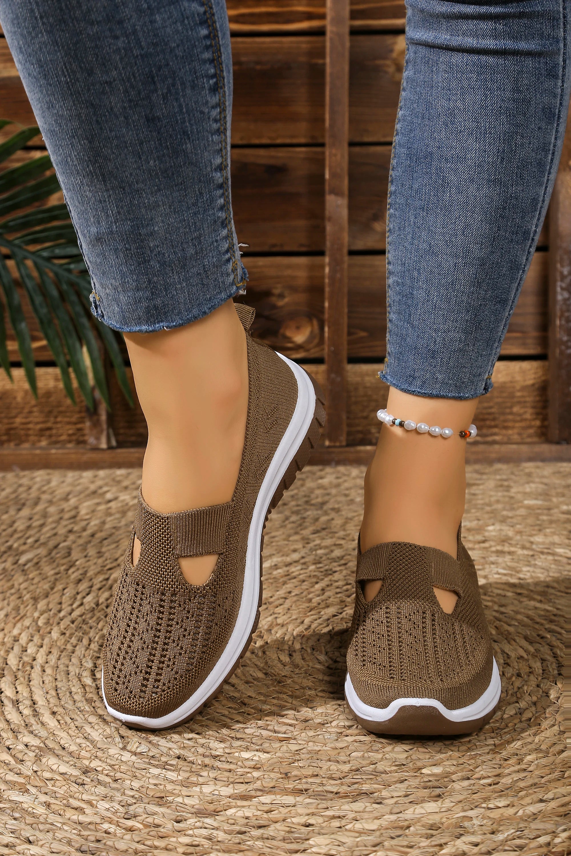 Women's shoes, casual sports shoes, solid color breathable sports soft-soled lightweight walking shoes, low-top knitted casual s