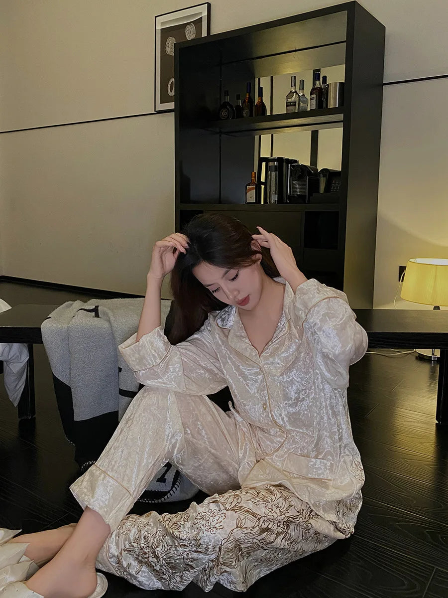 Light Luxury Style Women's Pajamas Gold Velvet Thick Floral Sleepwear Set Spring Autumn Long Sleeved Nightwear Home Clothing