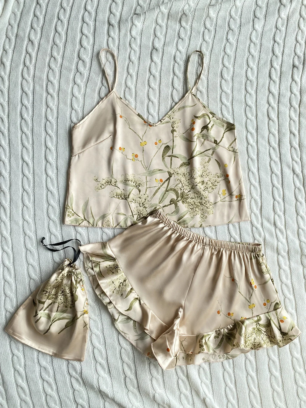 Summer Fashion Pajamas Women Sleepwear 3 Pcs Silk Floral Print Suspenders Tops and Shorts with Hanging Bag Home Wear