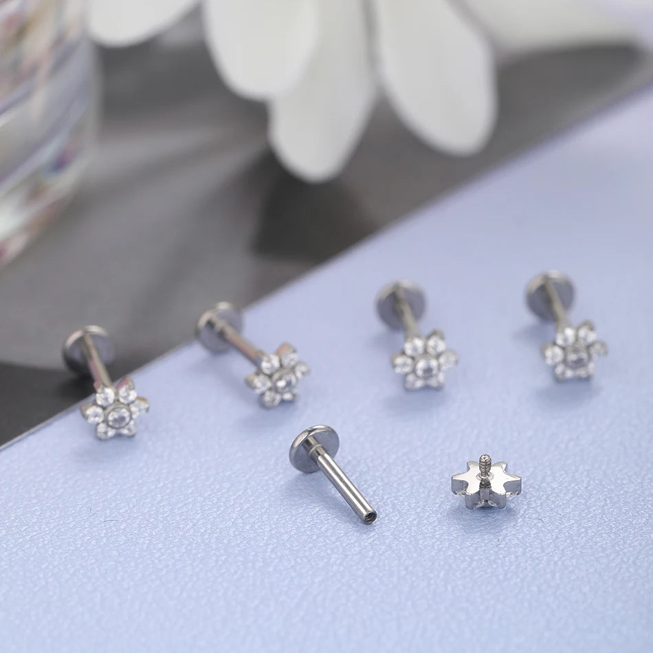 1Pc Titanium Ear Cartilage Stud Earrings for Women Internal Thread Zircon Flower Ear Lobe Tragus Helix Lip Rings Jewelry 16G