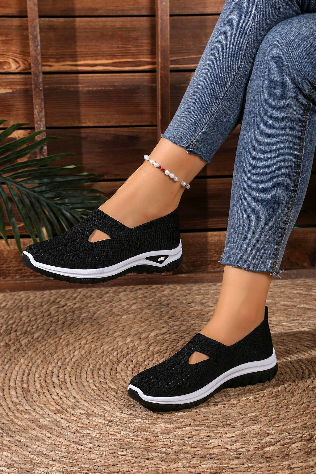 Women's shoes, casual sports shoes, solid color breathable sports soft-soled lightweight walking shoes, low-top knitted casual s