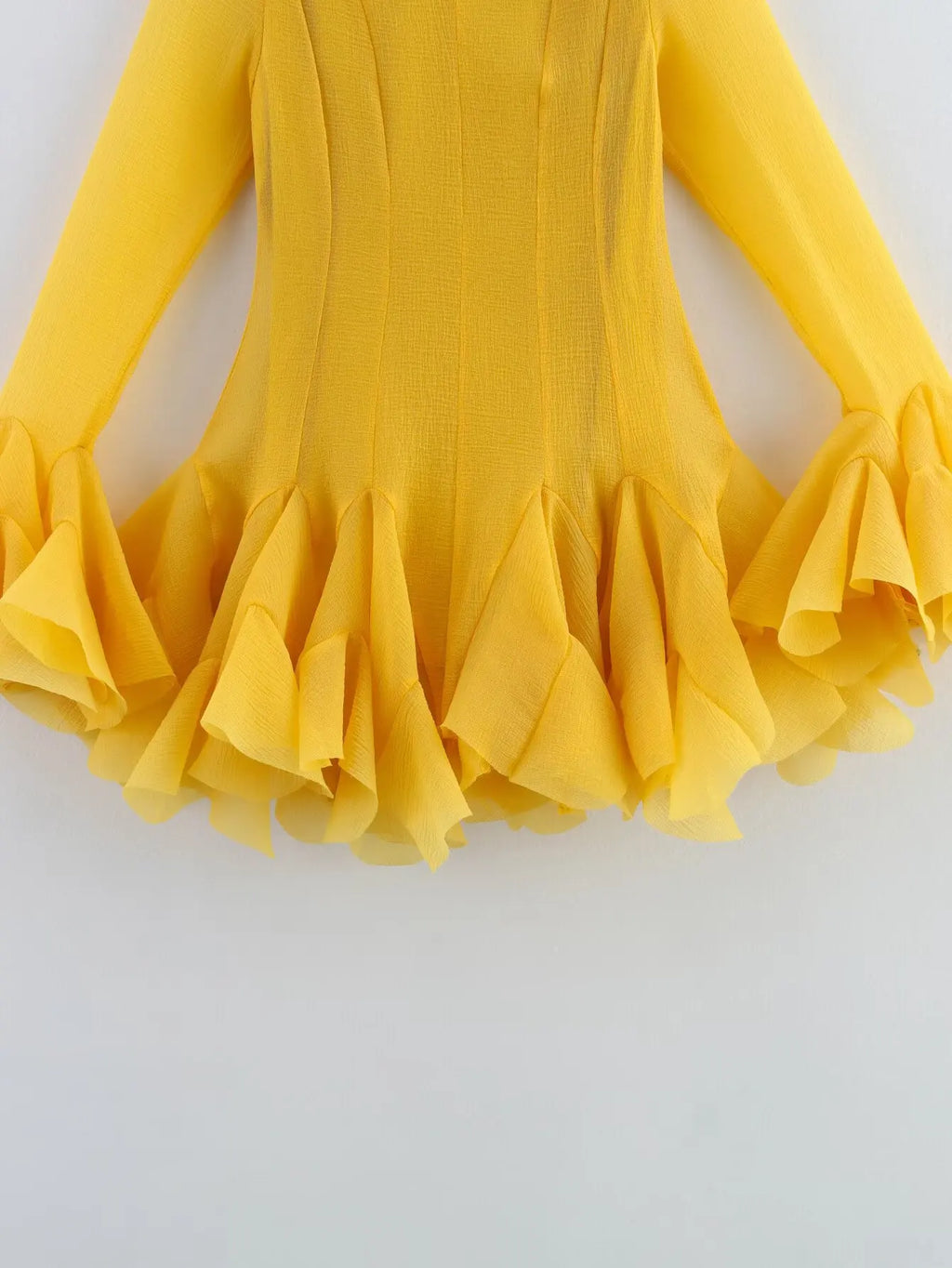2026 Summer Women's Elegant Multi-Layered Ruffled Hem Mini Dresses Lady Sweet French Style Long Flare Sleeve Slim Fit Puffy Robe