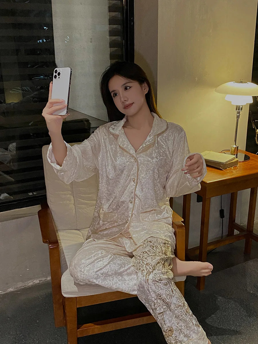 Light Luxury Style Women's Pajamas Gold Velvet Thick Floral Sleepwear Set Spring Autumn Long Sleeved Nightwear Home Clothing