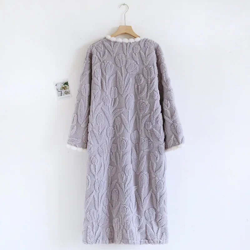 2026 New Autumn/Winter Women's Flannel Sleeping Skirt Long Sleeve Thickened Warm Long Style Loose Sleeper Robe Home Clothing