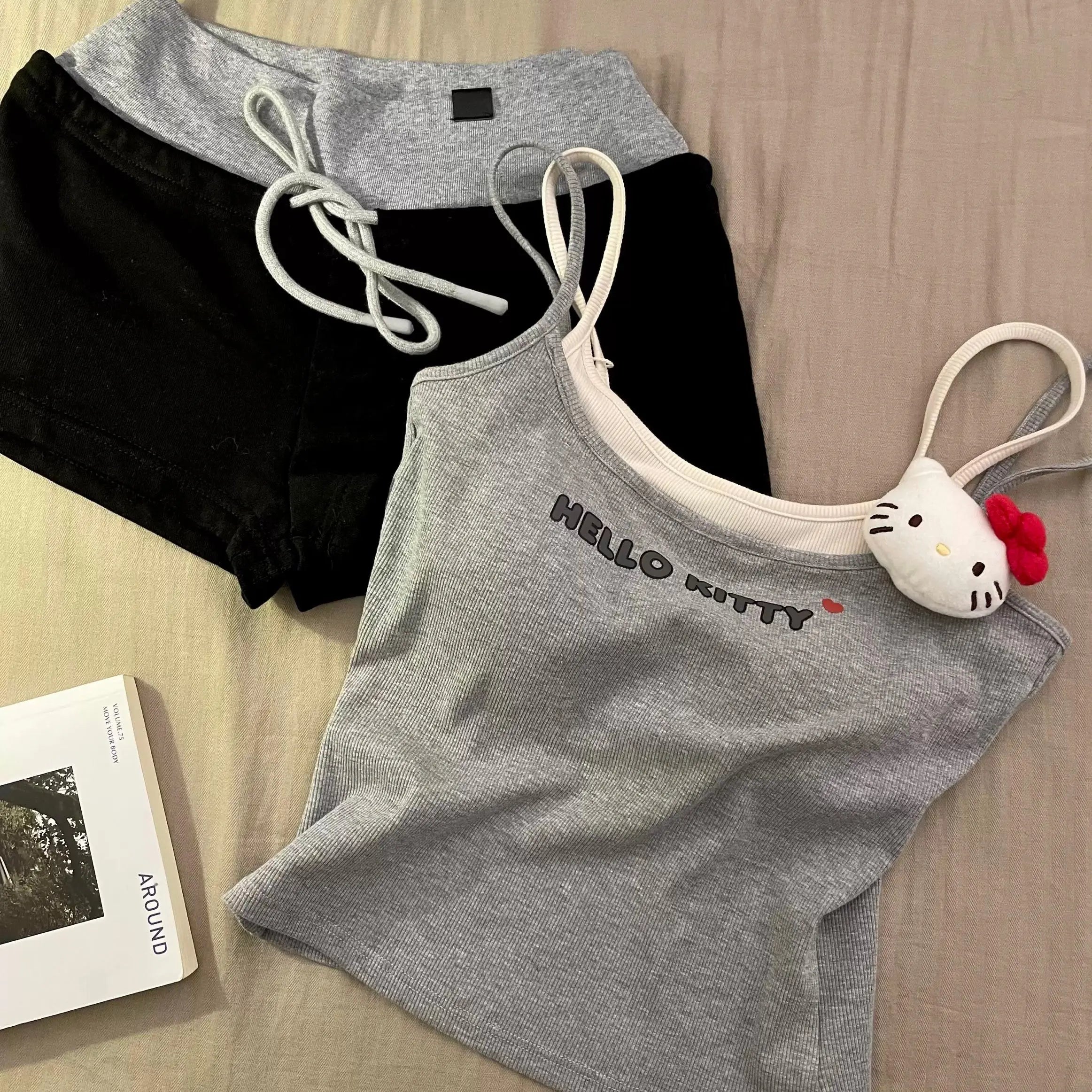 Cute Hello Kitty fake two-piece suspender shorts pajamas women's summer casual loungewear two-piece set can be worn outside