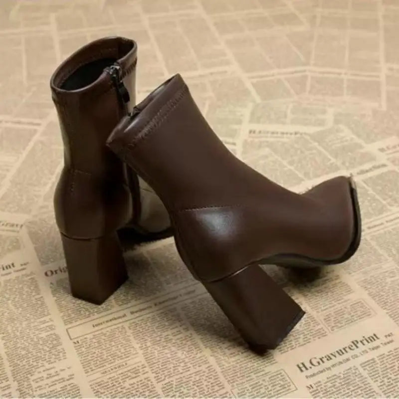 Brand Pu Black Ankle Boots 2025 Autumn French Retro Pointed Toe High Heel Chelsea Boots Metal Decoration Designer Short Booties