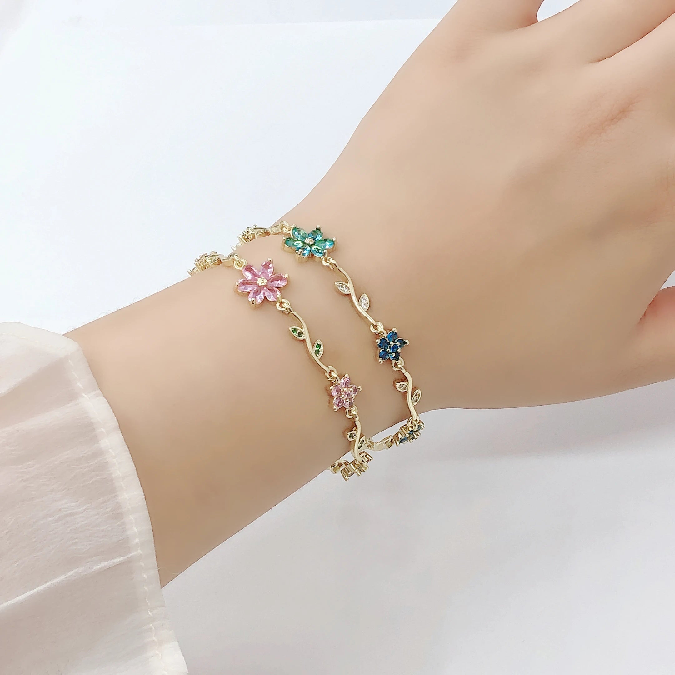 Hot Sale Rhinestone Bowknot Floral Bracelet Gold Plated Crystal Flower Vine Bracelet Fashion Wedding Party Jewelry Gift for Her