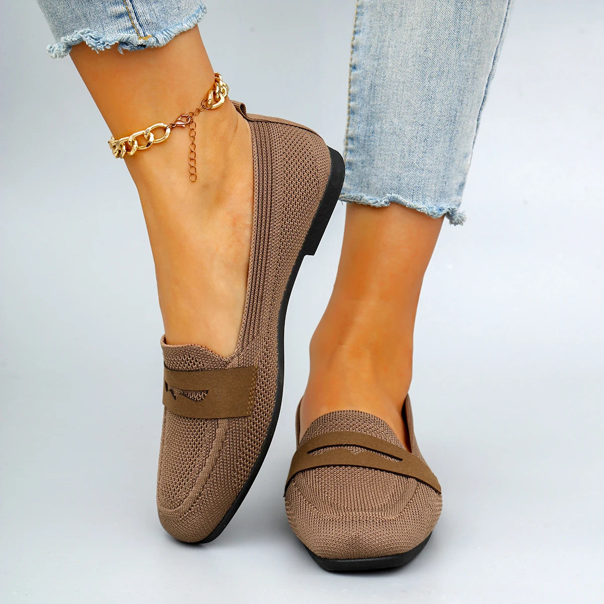 Spring Women's Comfortable, Breathable, Lightweight and Wear-Resistant Casual Shoes with Soft Soles for Lazy People to Step on