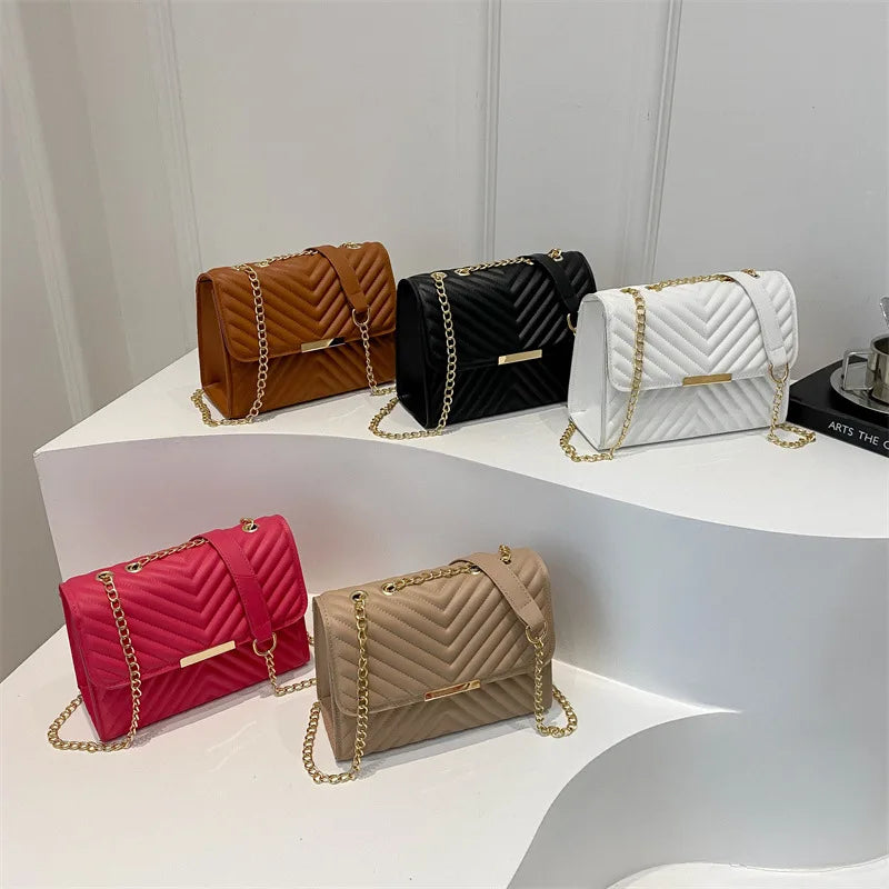 Fashion indentation shoulder bag simple chain 2024 summer new style this year popular retro commuter crossbody small square bag