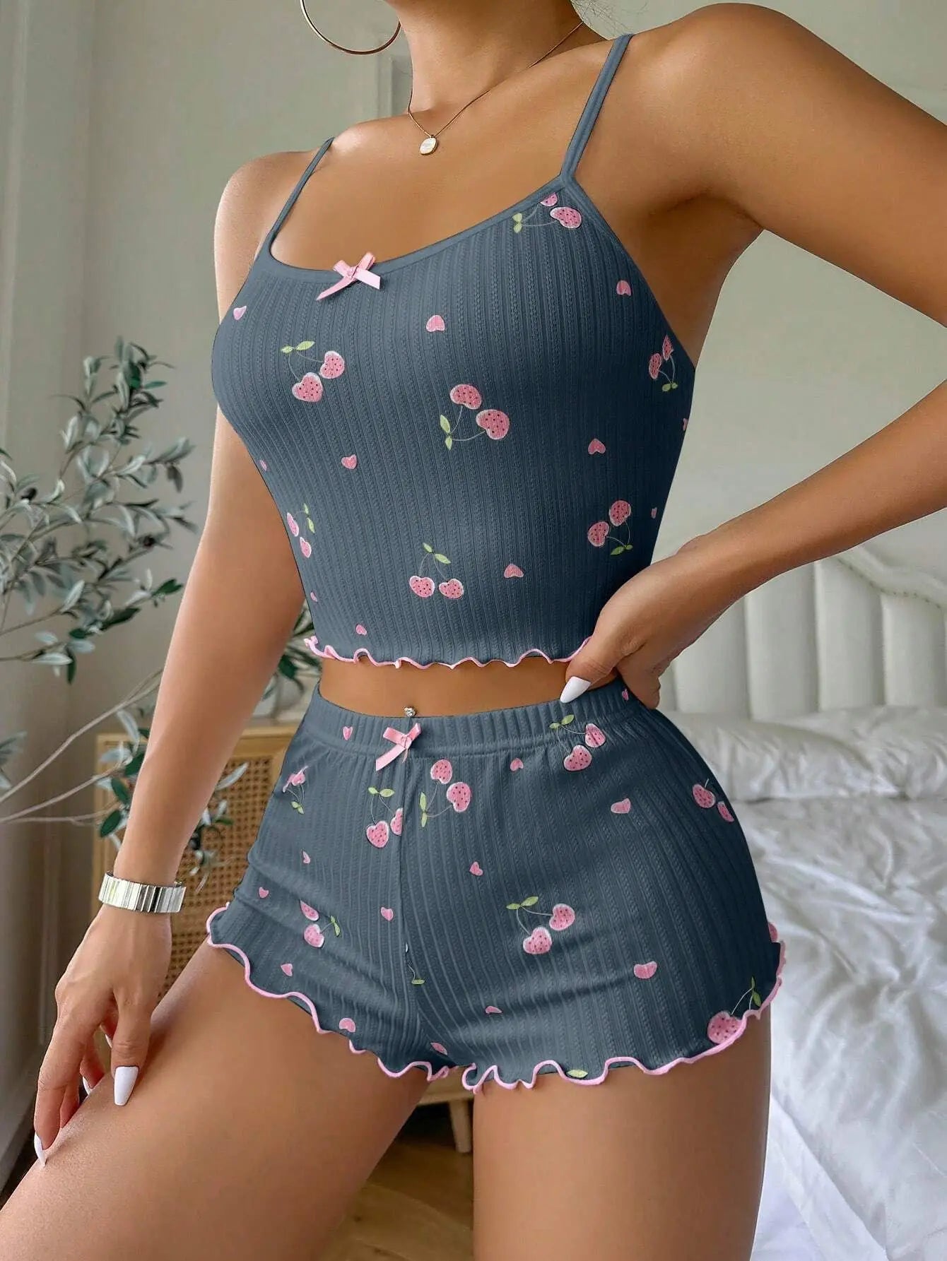 Heart Print 2 Pieces Pajama Set for Women Sleepwear Round Neck Backless Comfortable Crop Cami Top & Shorts, Summer Loungewear