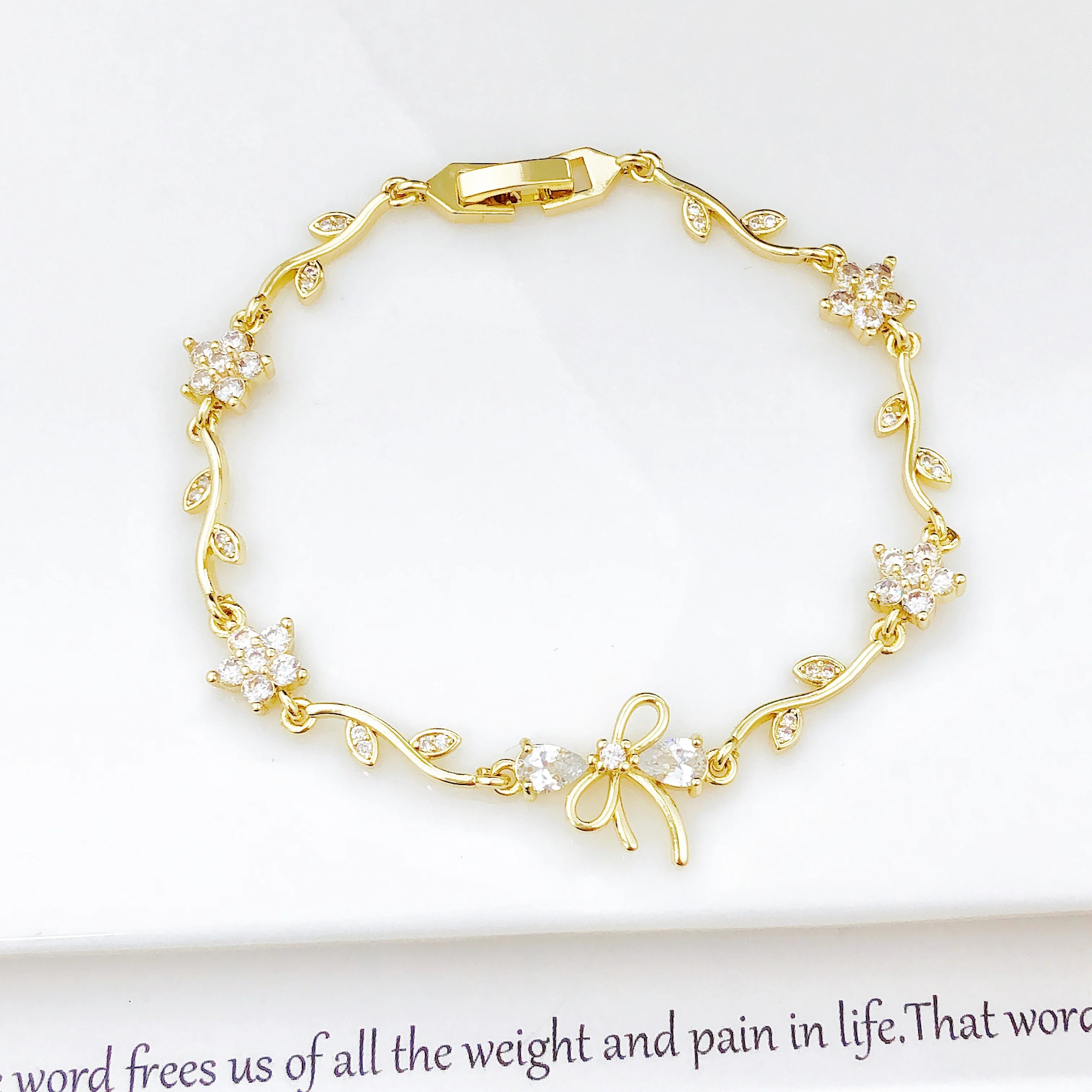 Hot Sale Rhinestone Bowknot Floral Bracelet Gold Plated Crystal Flower Vine Bracelet Fashion Wedding Party Jewelry Gift for Her