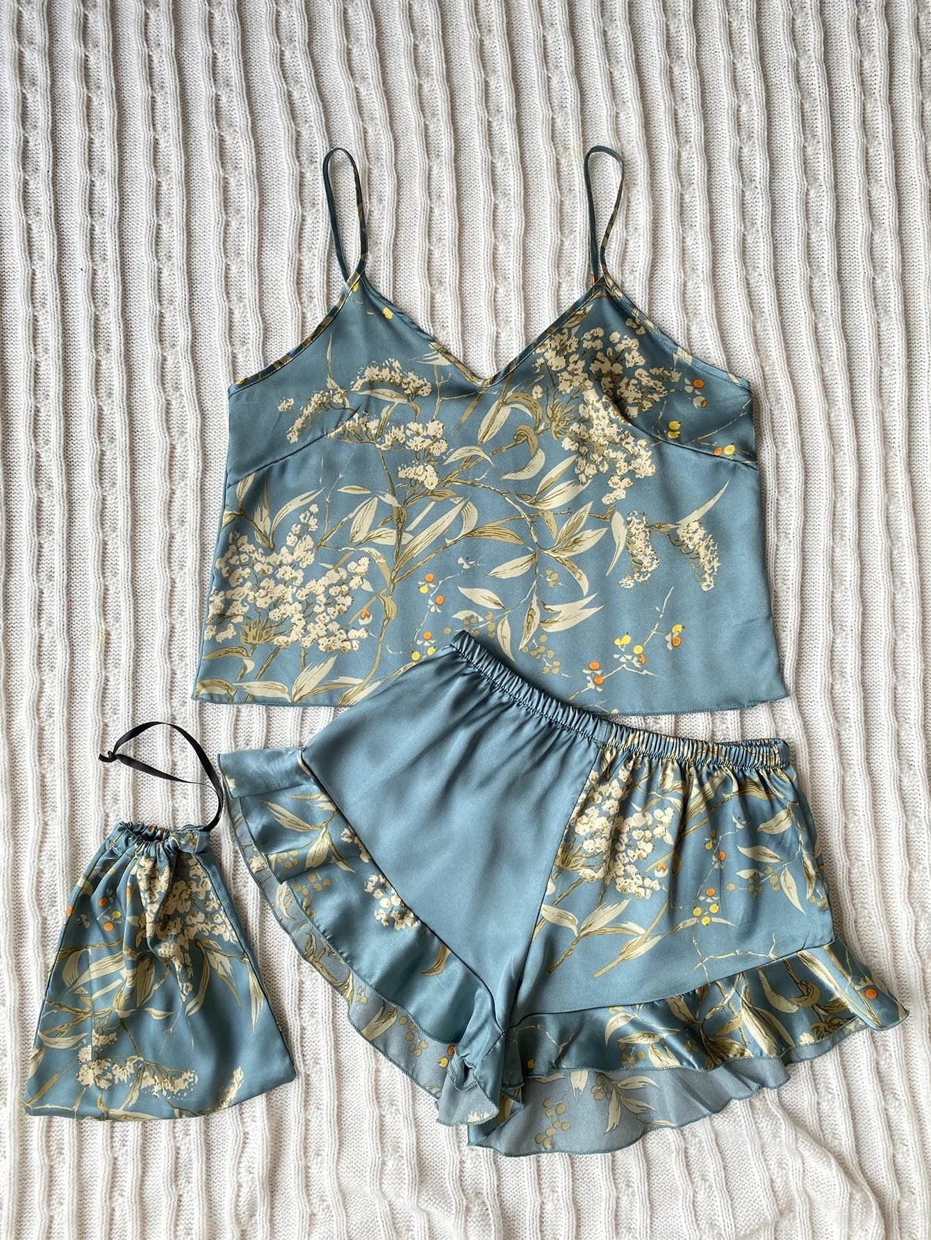 Summer Fashion Pajamas Women Sleepwear 3 Pcs Silk Floral Print Suspenders Tops and Shorts with Hanging Bag Home Wear
