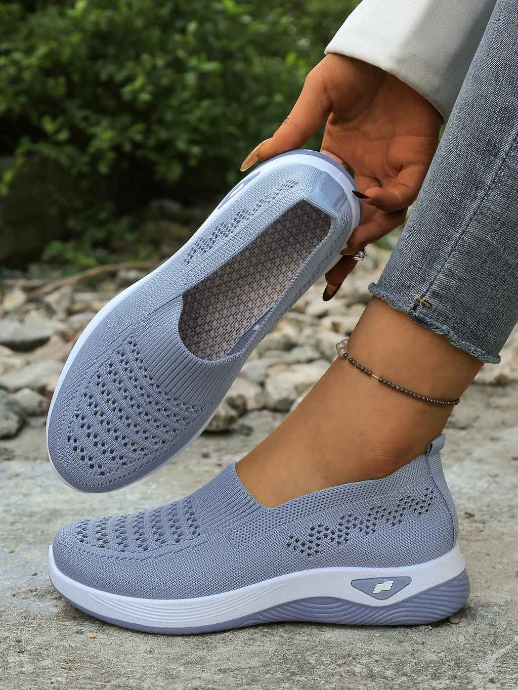 women's shoes summer 2026 lady wears crocs, casual sneaker which are light, comfortable and breathable