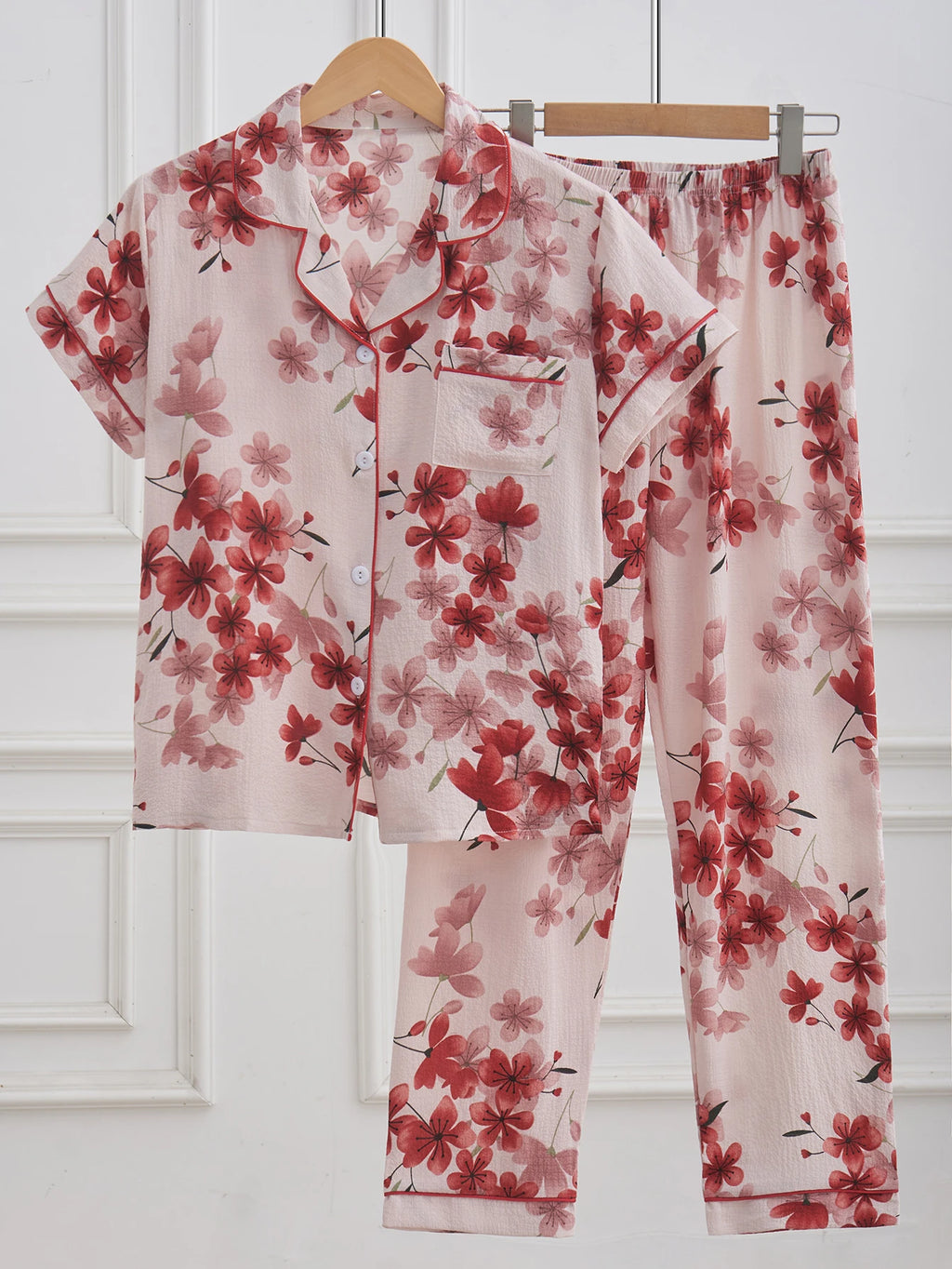 Womens Floral Printed Pajamas Set, Short Sleeve Button Down Sleep Shirts & Pants, Soft Breathable Loungewear