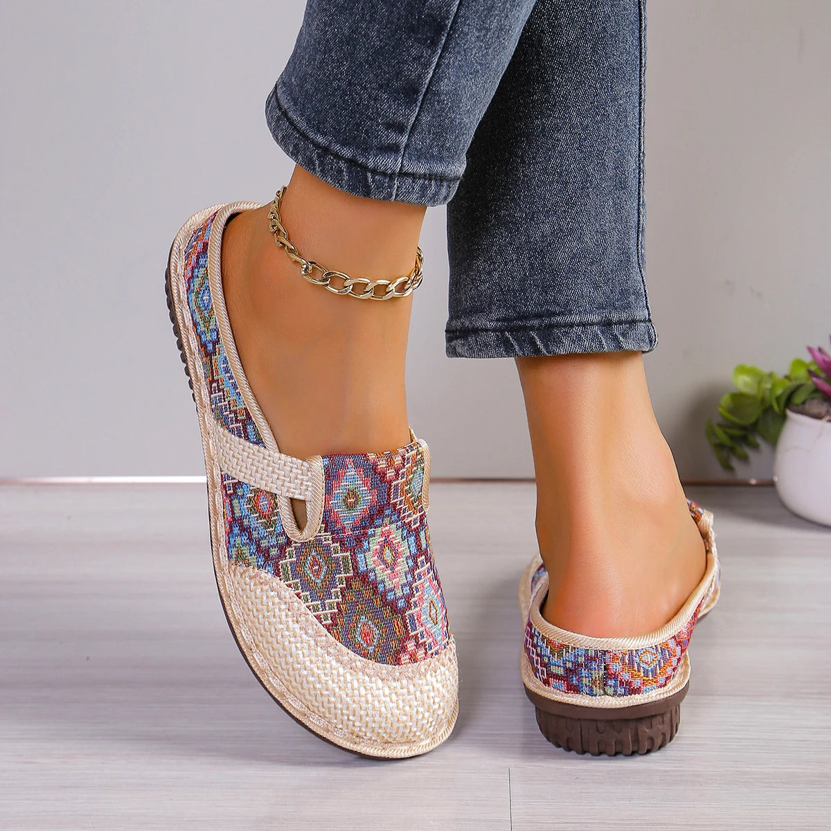 Lady Bohemian style open-toe Mule shoes, round-toe non-slip casual slippers