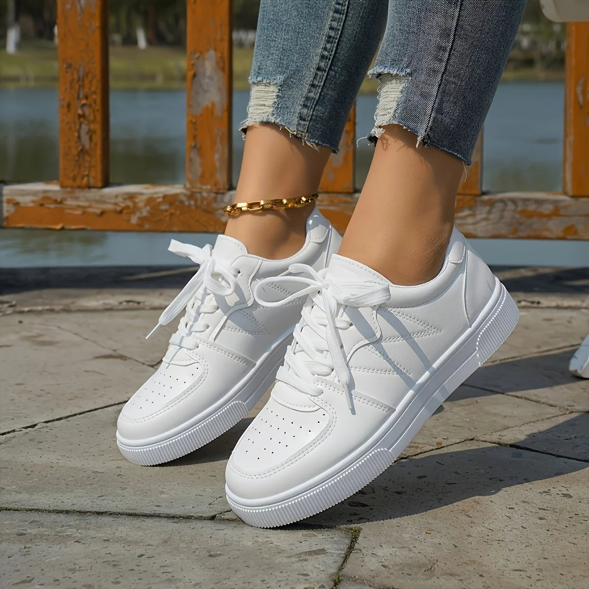 Women Sneakers Runing Breathable Light Walking Shoes Sport Casual Female Shoes Tennis Motion Skateboard Shoes Fashion Outdoor