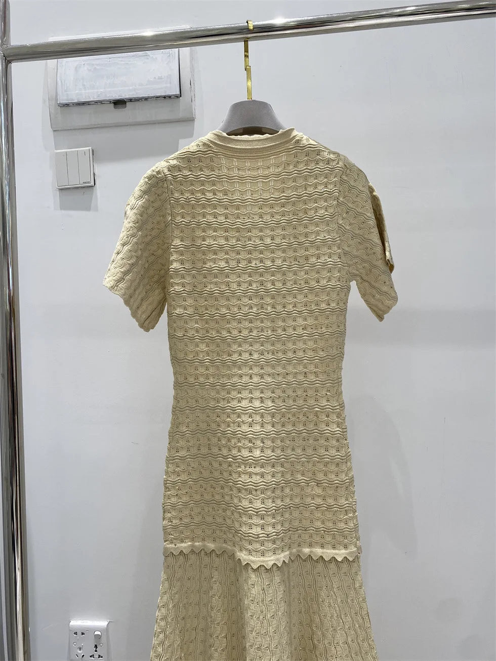 New summer single-breasted round neck knit crochet short-sleeved dress, high-quality and fashionable over-the-knee long skirt