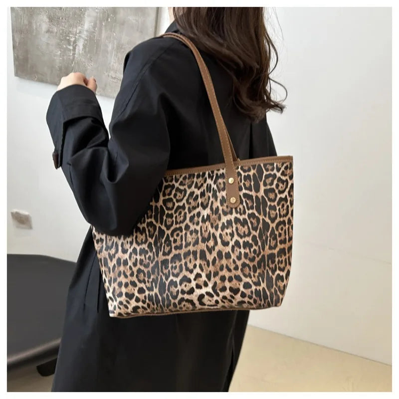 Women's Leopard Print Tote bag Pu Leather Underarm Bags Simple Casual Travel Shopping Bag Large Capacity Mother and Child Packag