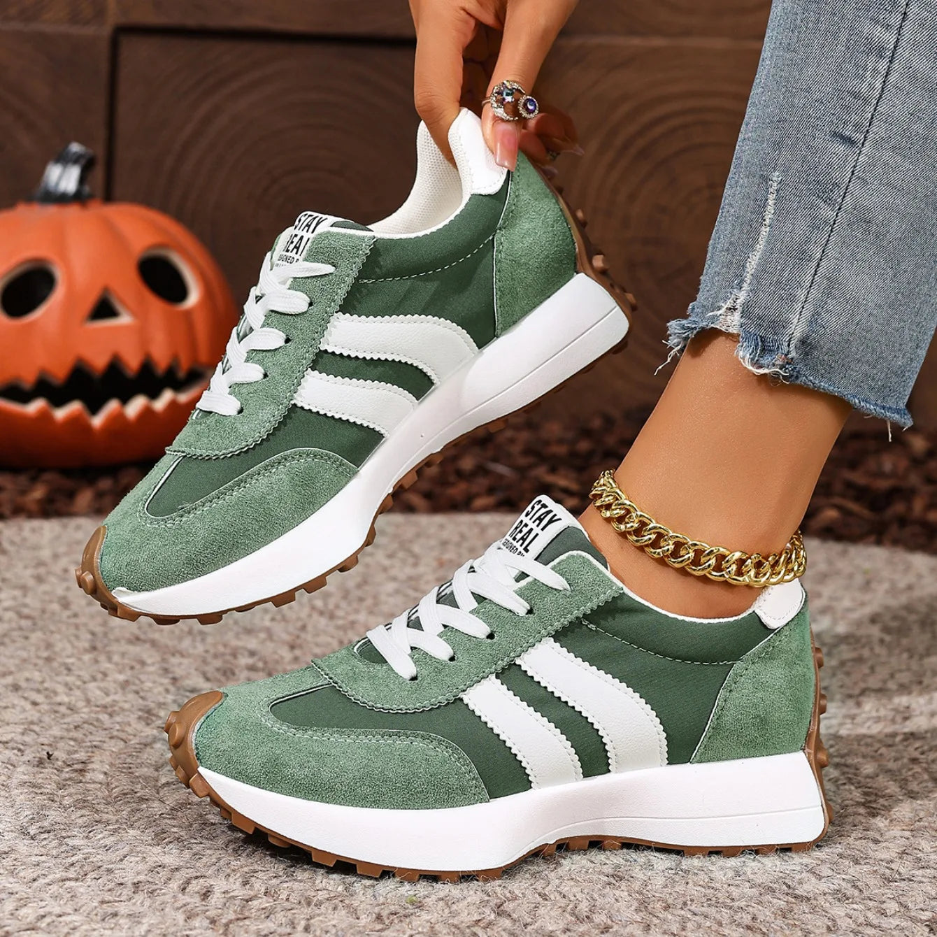 Women Sneakers Retro Spring Autumn Sneakers Women Casual Flat Bottom Round Toe Sports Shoes Fashionable Designer Shoes Women