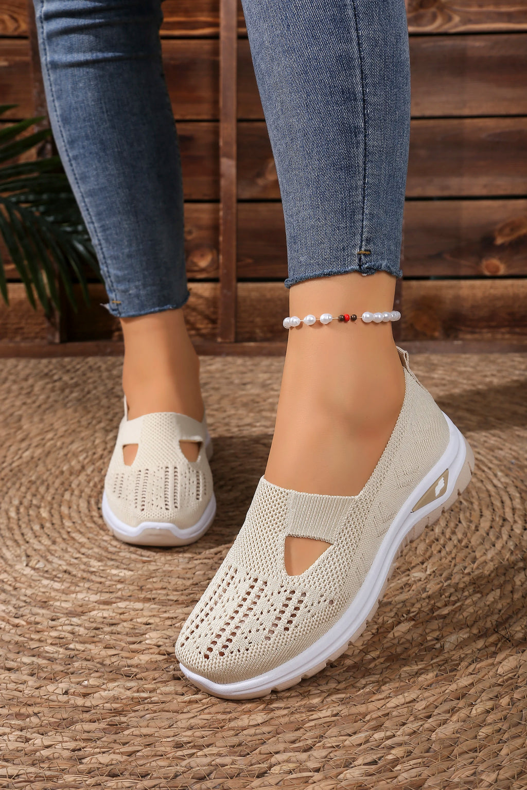 Women's shoes, casual sports shoes, solid color breathable sports soft-soled lightweight walking shoes, low-top knitted casual s